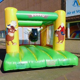 Château Gonflable avec Taureau pour enfants