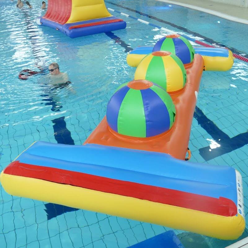 Jeu Aquatique gonflable professionnel : Pont à boule