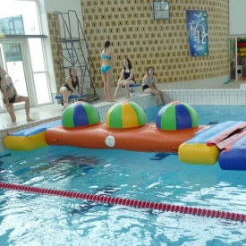 Jeu Aquatique gonflable professionnel : Pont à boule