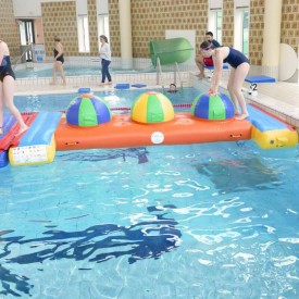 Jeu Aquatique gonflable professionnel : Pont à boule