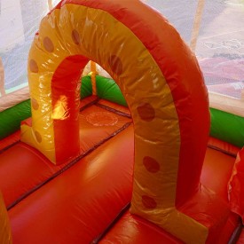 Château Gonflable Saloon