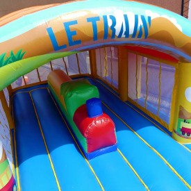 Château Gonflable Train
