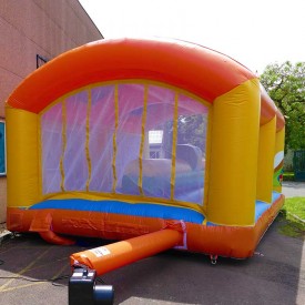 Château Gonflable Train