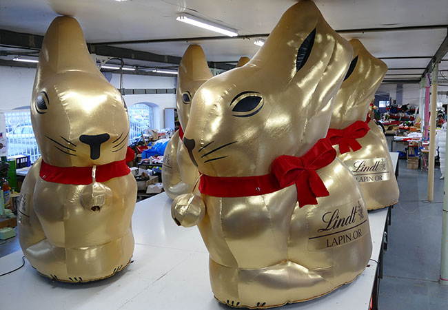 Inflatable Lindt Bunny POS Manufacturing