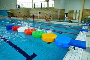 Jeu Aquatique Gonflable en bord de Piscine