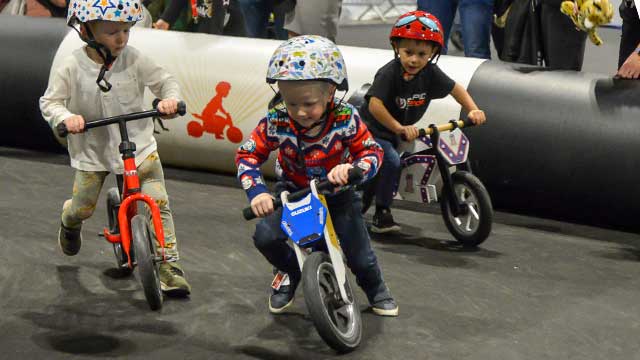 Draisiennes pour circuits gonflables