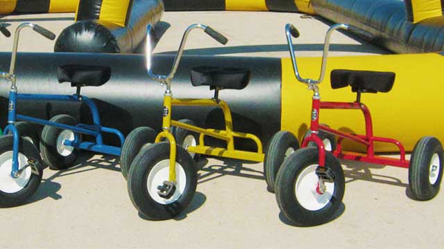 Tricycles pour circuits gonflables