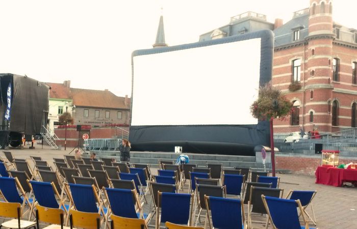 Ecran géant gonflable pour projection de films