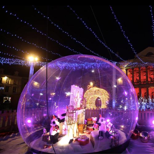 Bulle Gonflable transparente accueillant du public