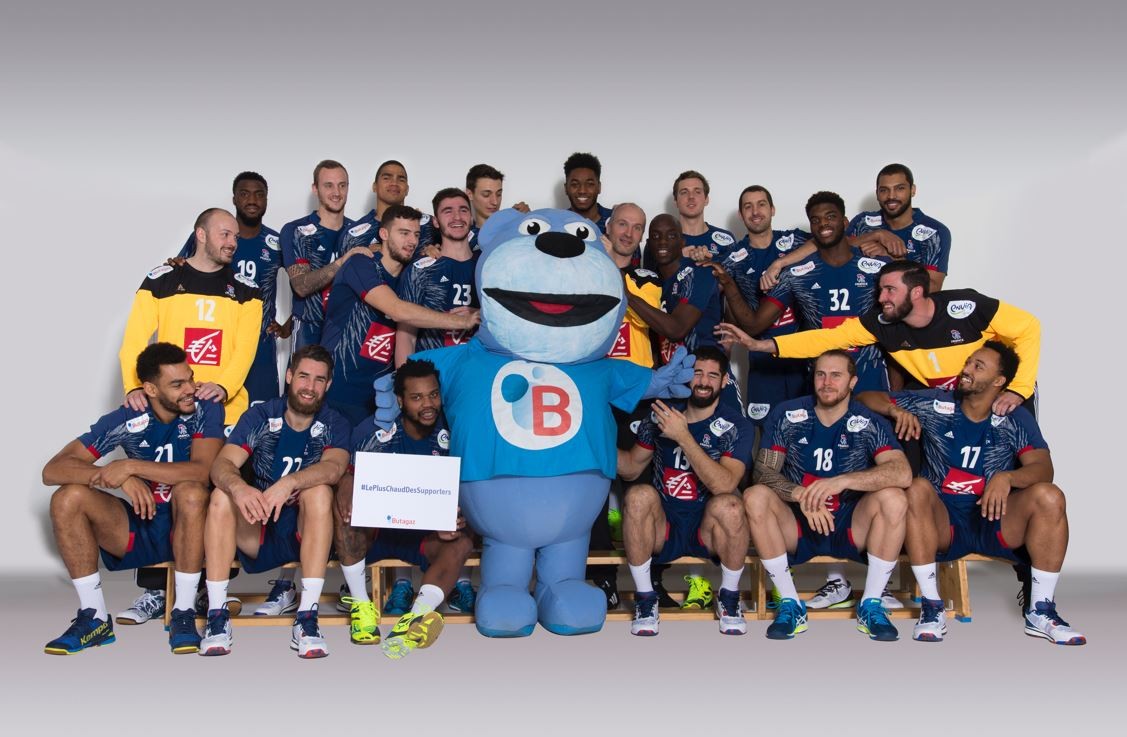 Mascotte Gonflable Butagaz avec équipe de France de Handball