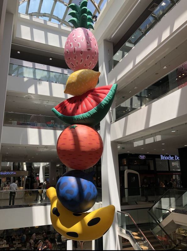 Exposition Azur - Grappe de Fruits Gonflable Géante  -Centre Commercial NICETOILE