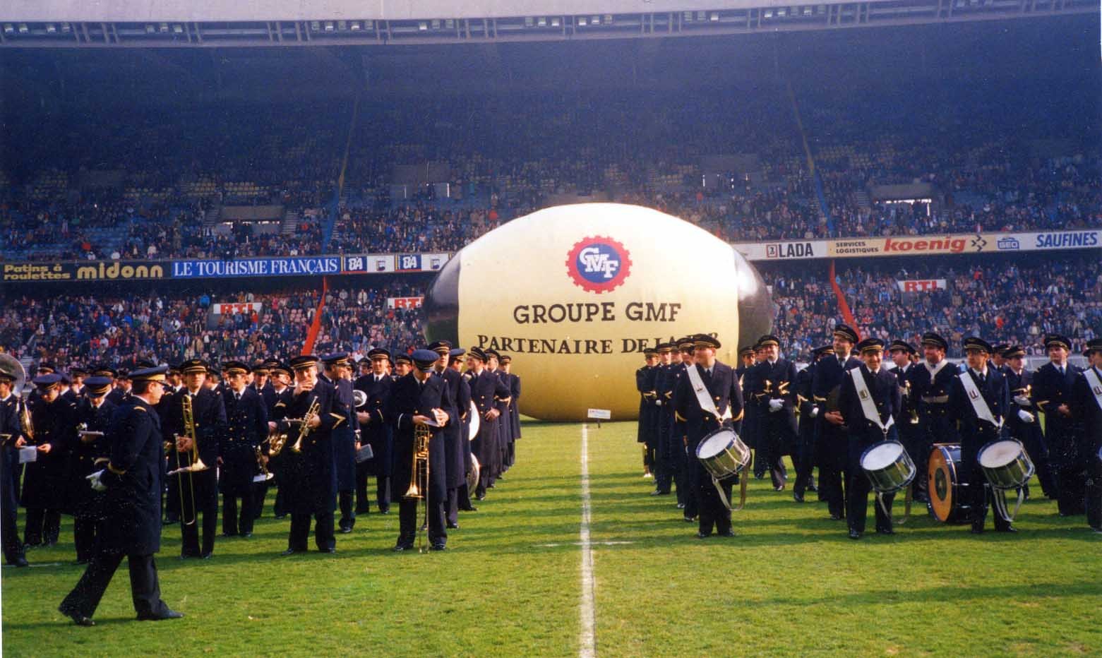Structure Gonflable - Ballon de rugby GMF